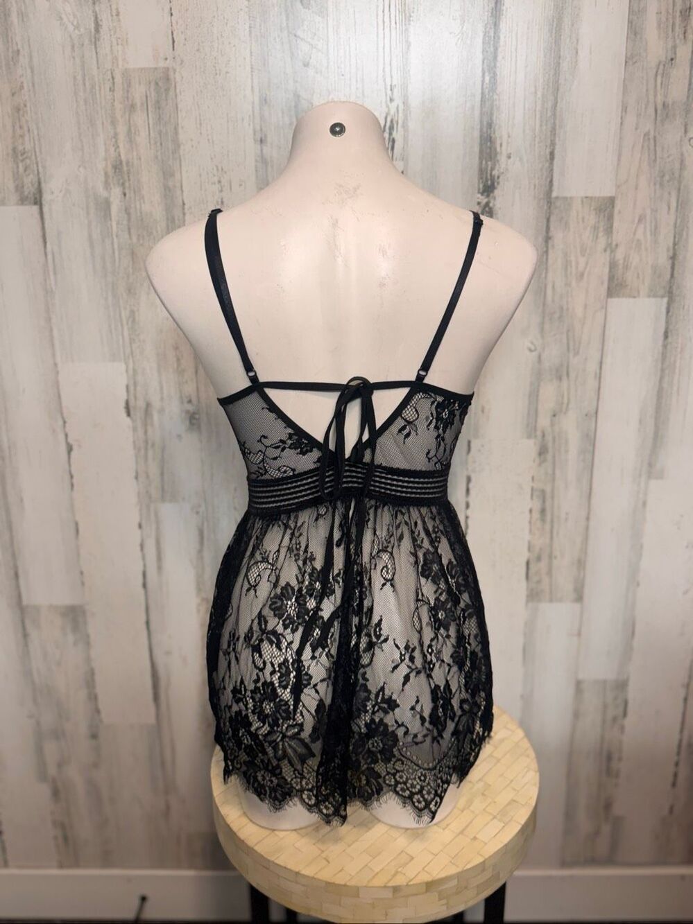 Black Floral Lace Babydoll Lingerie Chemise Open Back Eyelash Hem Womens Small - Picture 3 of 7